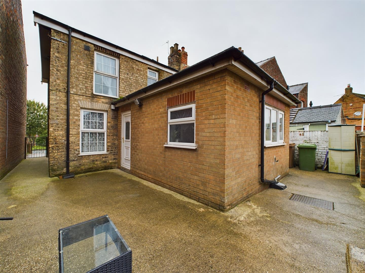 Scarborough Road, Bridlington Belts Estate Agents